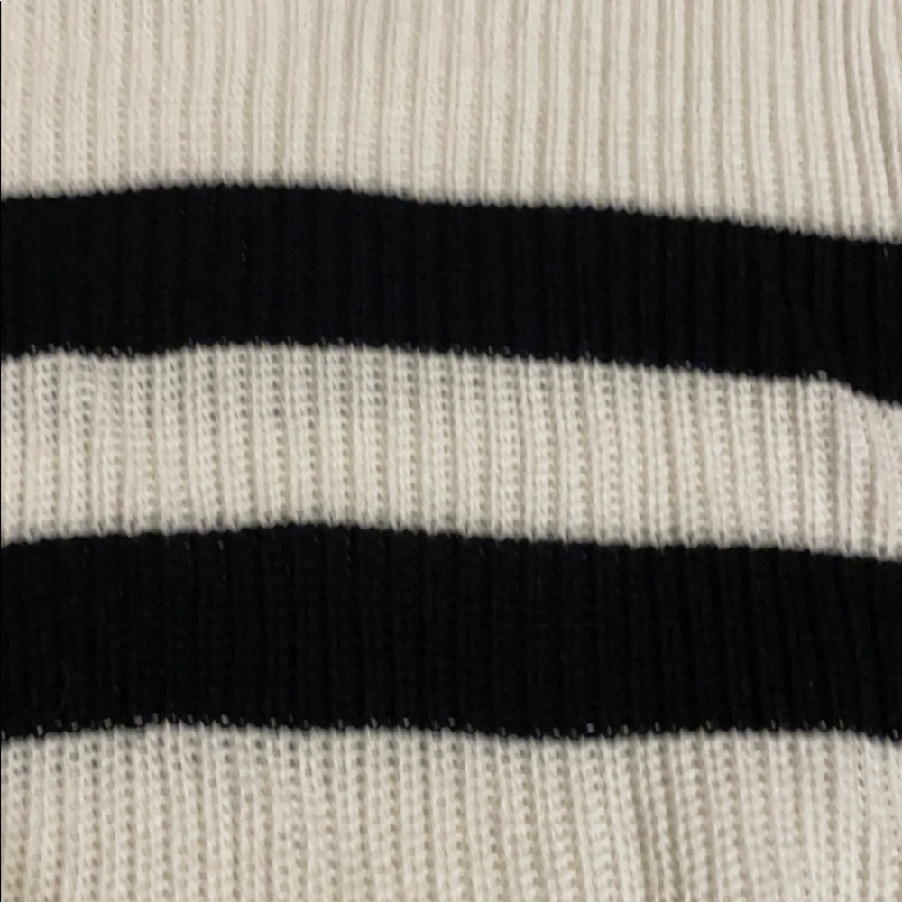 Lightweight sweater - Picture 3 of 4